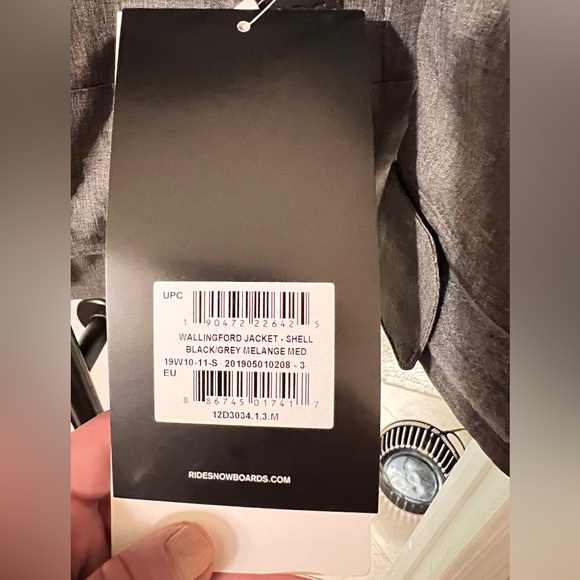 Ride NWT NEVER WORN snowboarding jacket - Picture 13 of 14